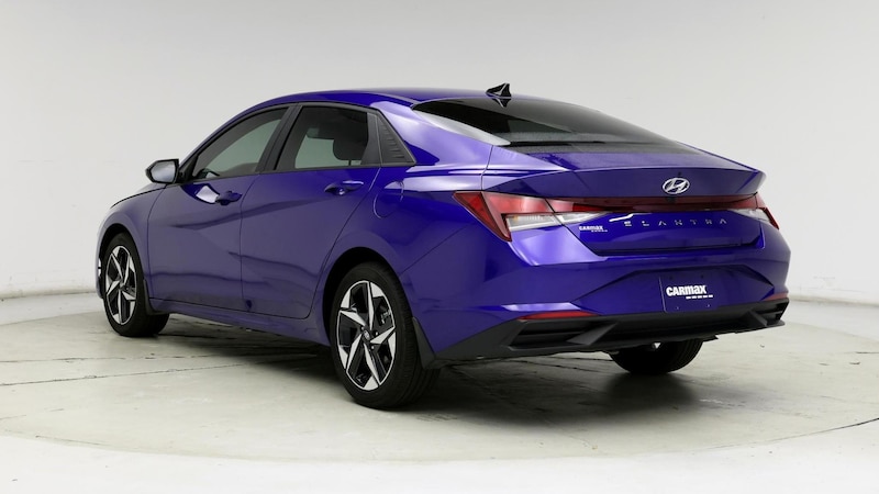 2023 Hyundai Elantra SEL 2