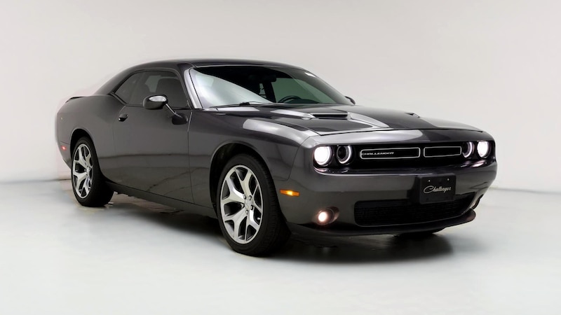 2016 Dodge Challenger SXT Hero Image