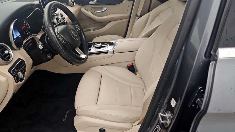 2019 Mercedes-Benz GLC 300 11