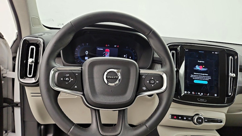 2024 Volvo XC40 B5 Plus 10