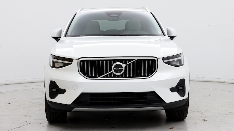 2024 Volvo XC40 B5 Plus 5