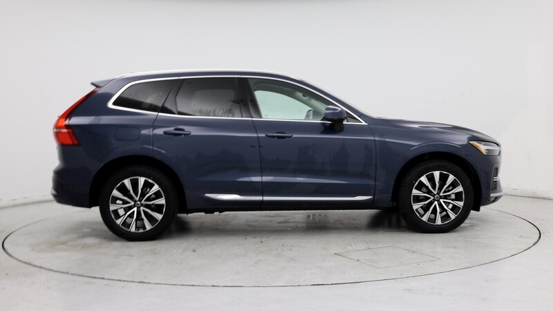 2023 Volvo XC60 B5 Plus 7