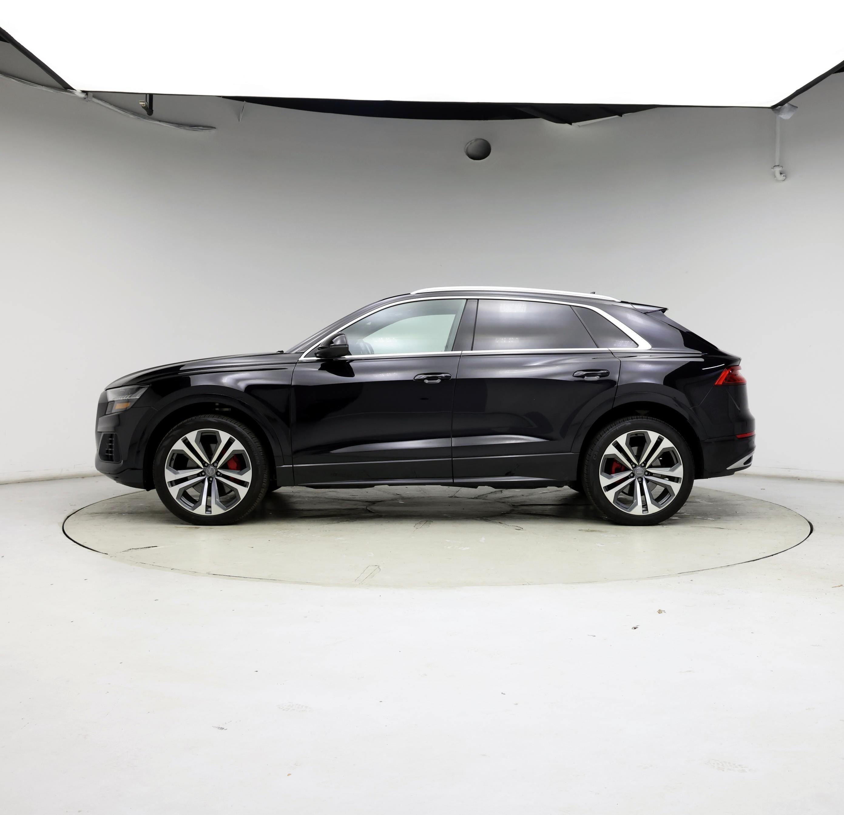 Thumbnail: 2019 Audi Q8 - 3