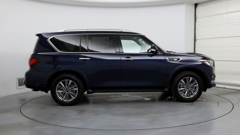 2023 INFINITI QX80 Luxe 7