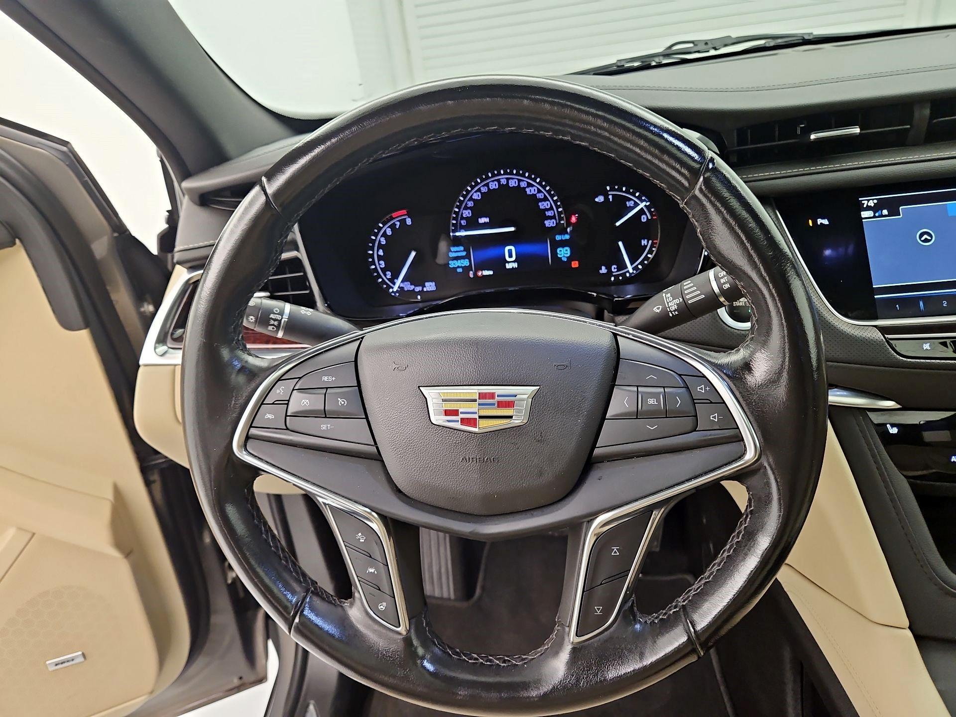 Thumbnail: 2019 Cadillac XT5 - 10