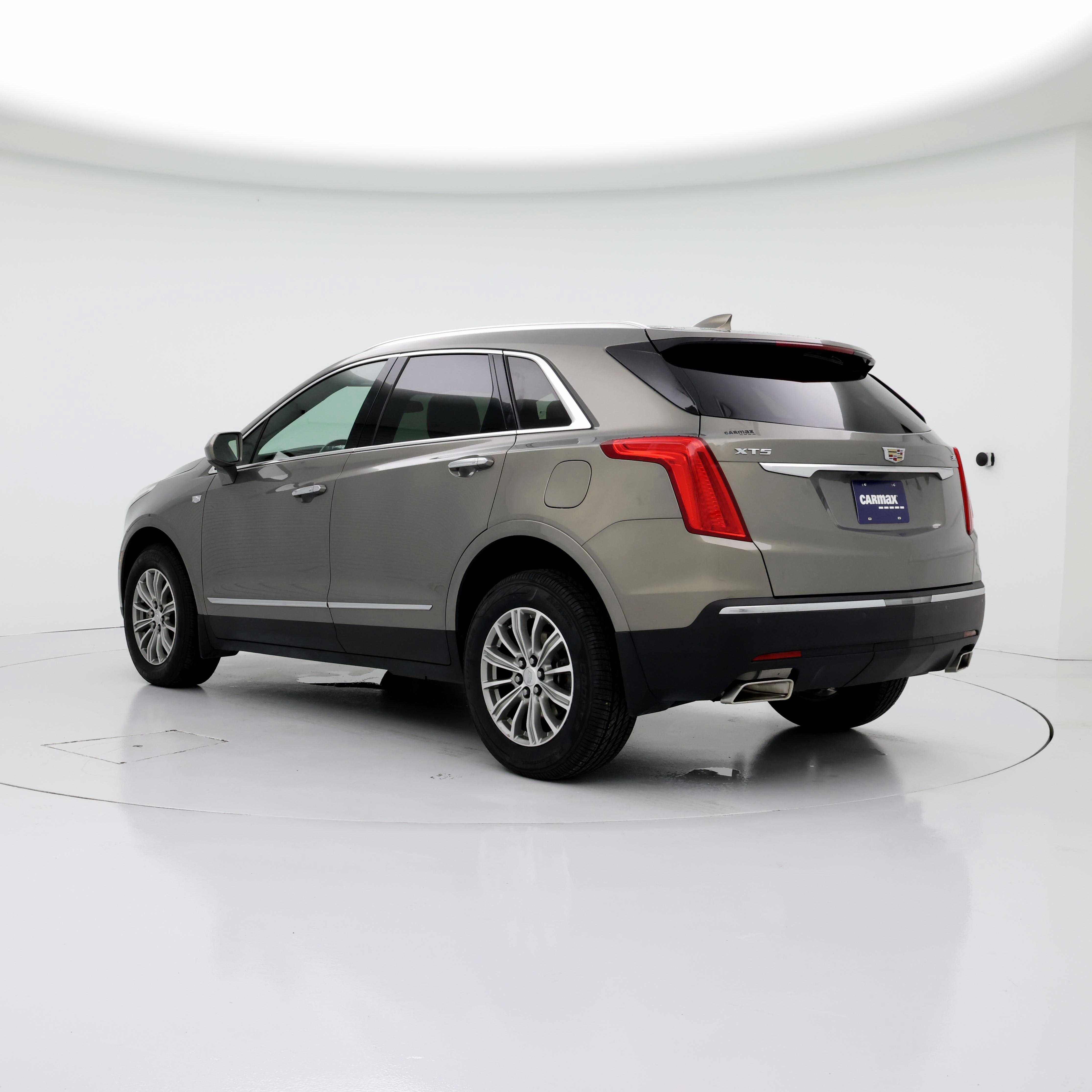 Thumbnail: 2019 Cadillac XT5 - 2