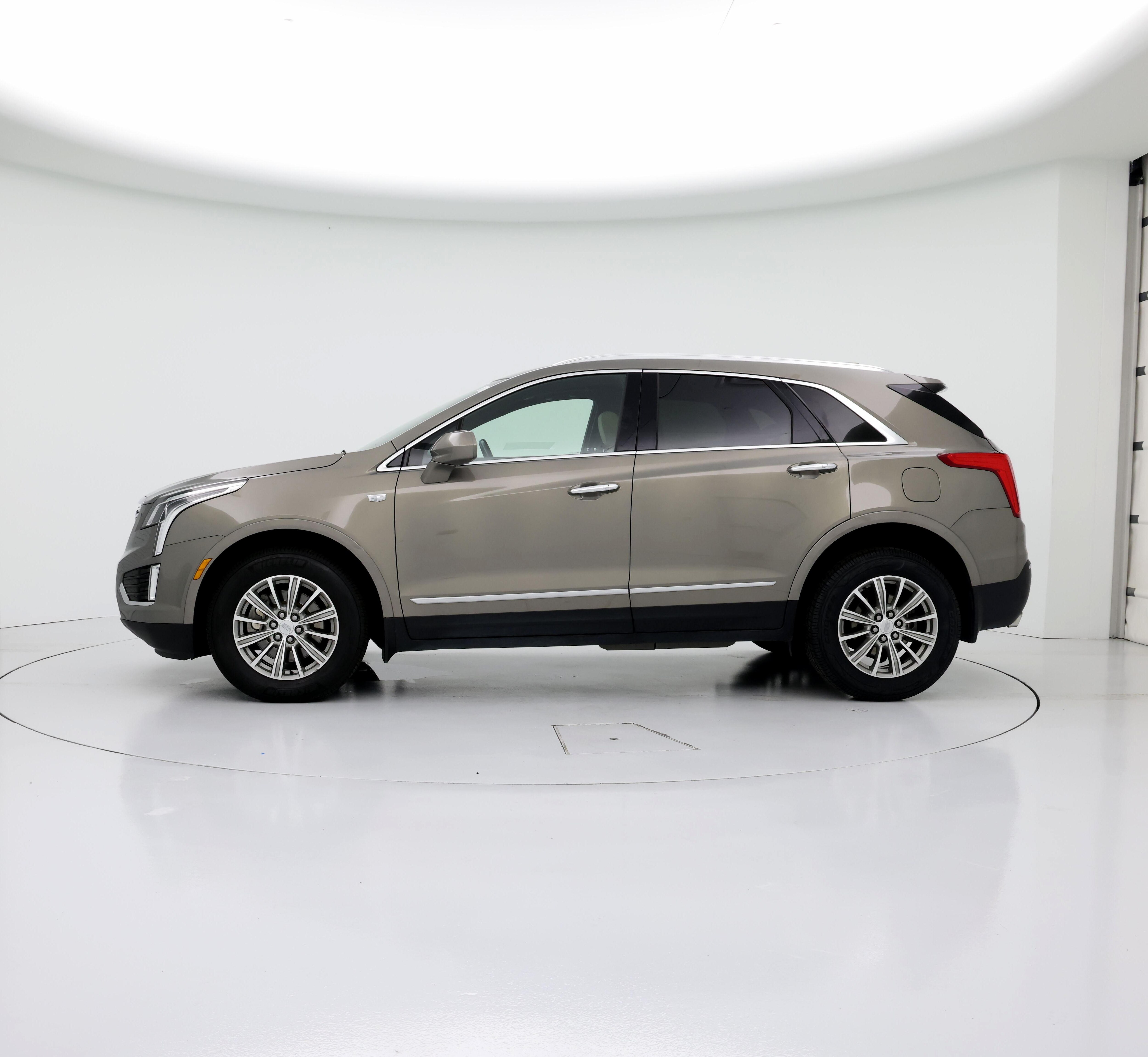 Thumbnail: 2019 Cadillac XT5 - 3