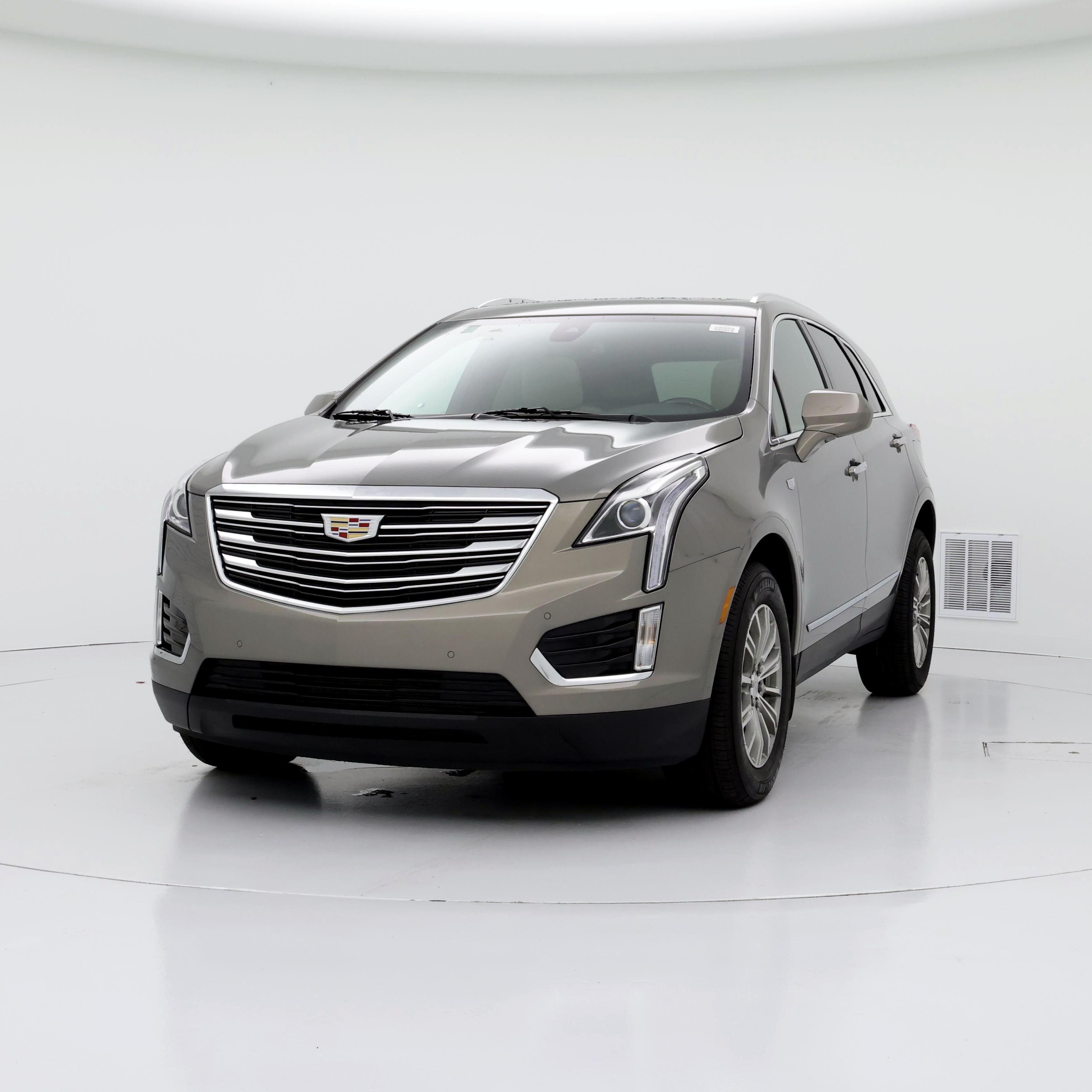 Thumbnail: 2019 Cadillac XT5 - 4