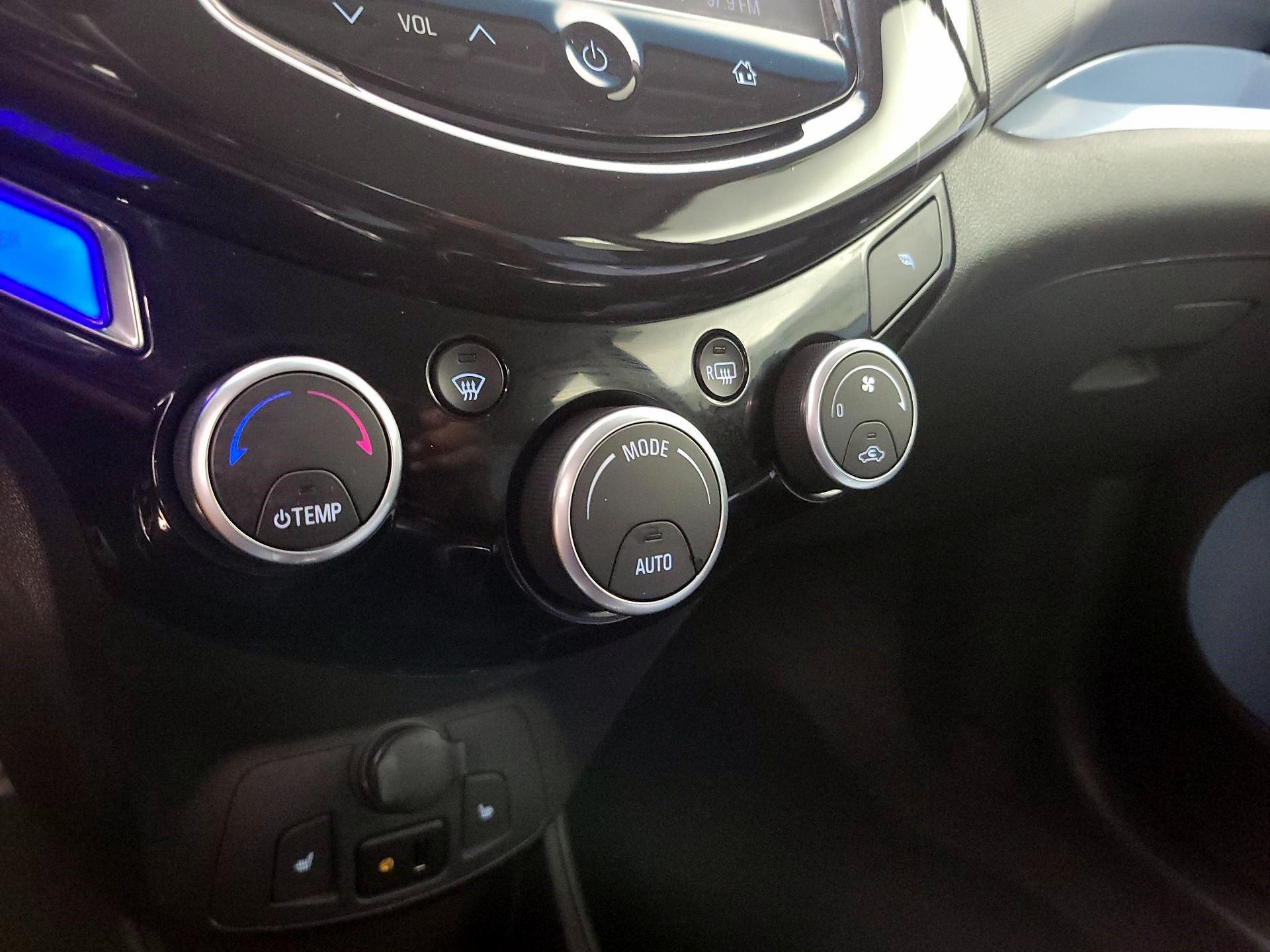 Thumbnail: 2015 Chevrolet Spark - 15