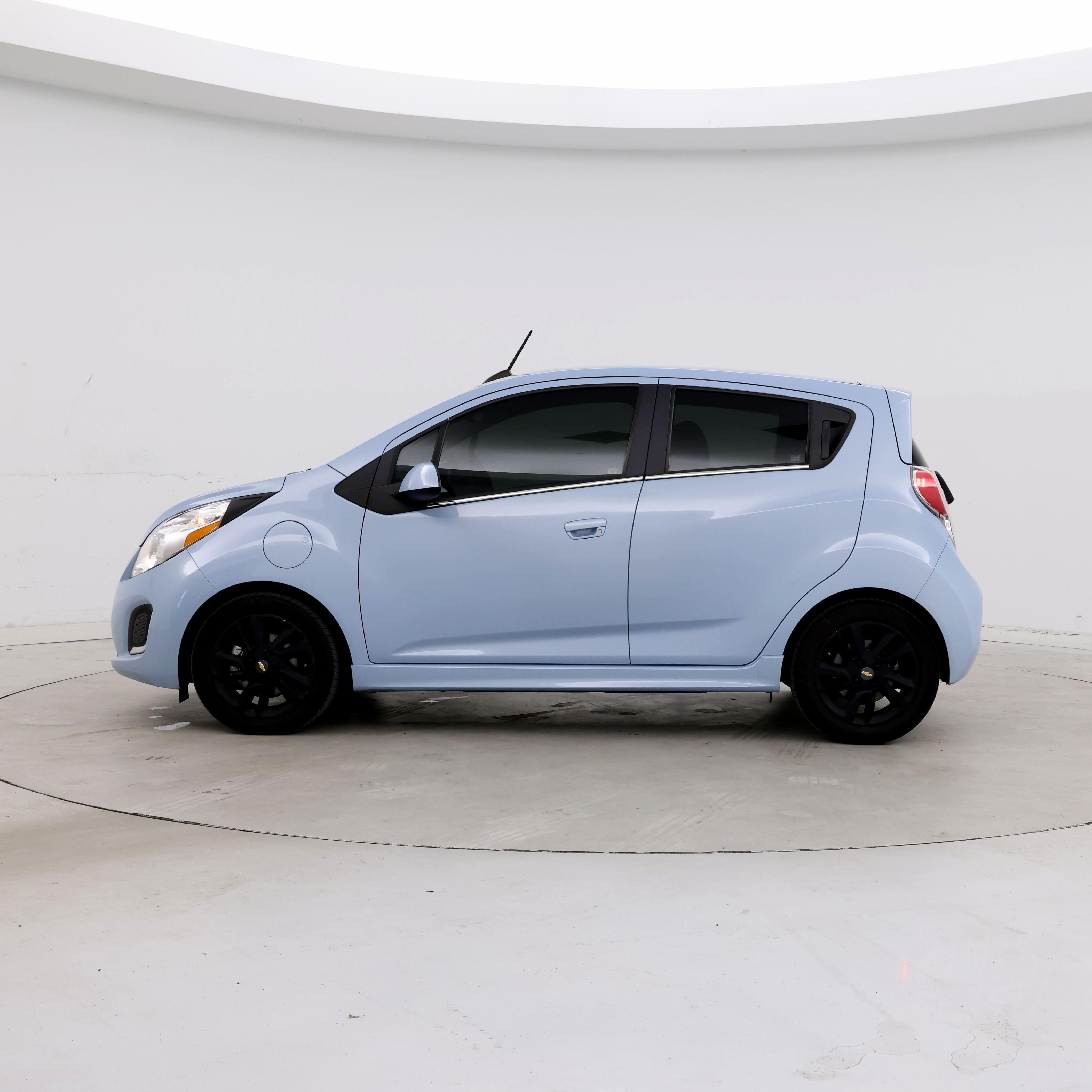 Thumbnail: 2015 Chevrolet Spark - 3