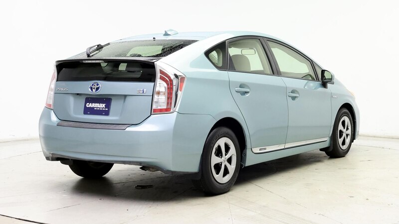 2015 Toyota Prius Two 8