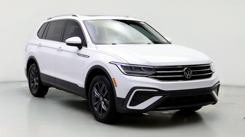 2022 Volkswagen Tiguan SE Hero Image