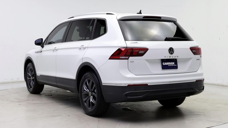 2022 Volkswagen Tiguan SE 2