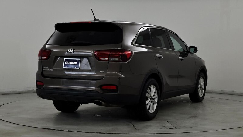 2019 Kia Sorento LX 8