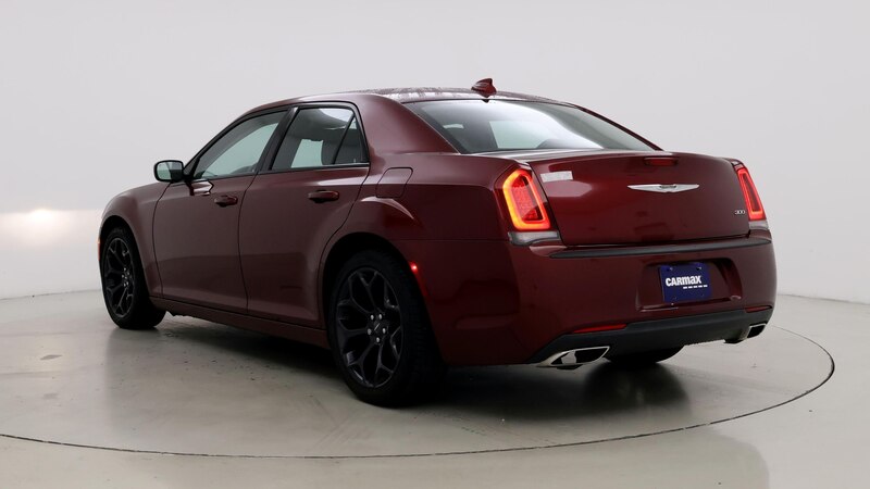 2019 Chrysler 300 Touring 2