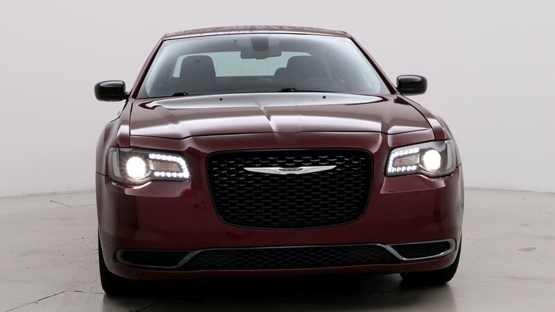 2019 Chrysler 300 Touring 5