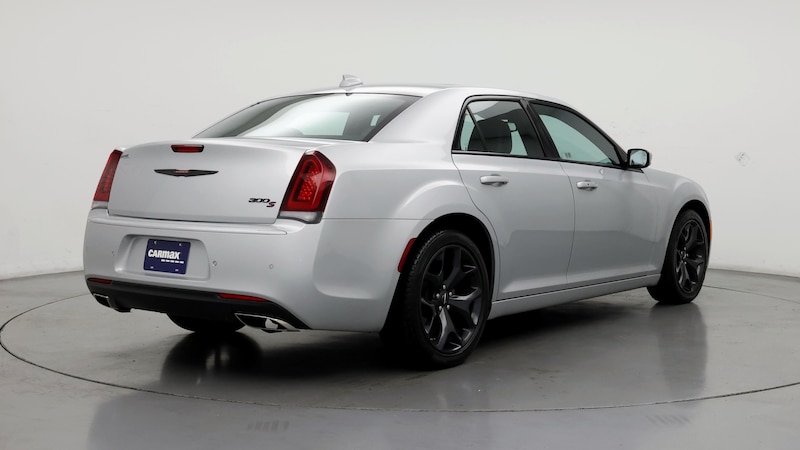 2023 Chrysler 300 S 8