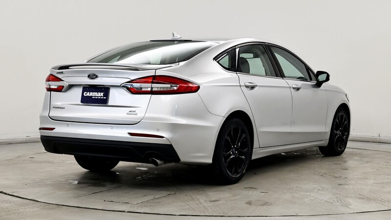 2019 Ford Fusion SE 8