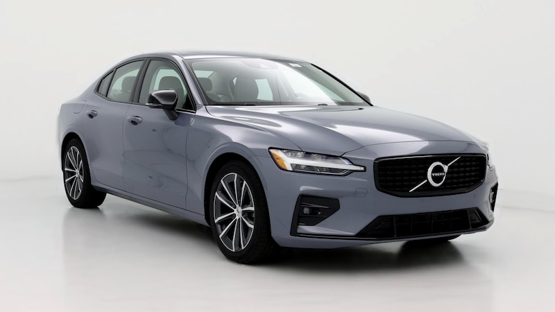 2022 Volvo S60 B5 Momentum Hero Image