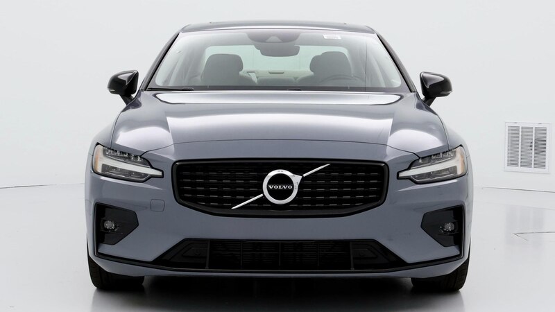 2022 Volvo S60 B5 Momentum 5