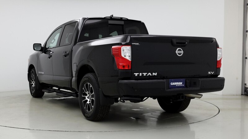 2022 Nissan Titan SV 2