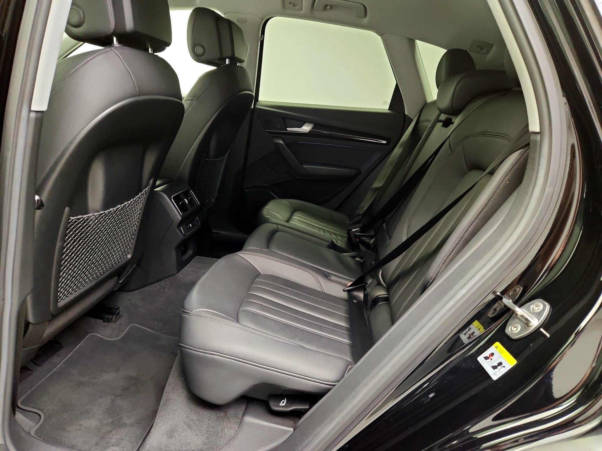 Thumbnail: 2019 Audi Q5 - 19