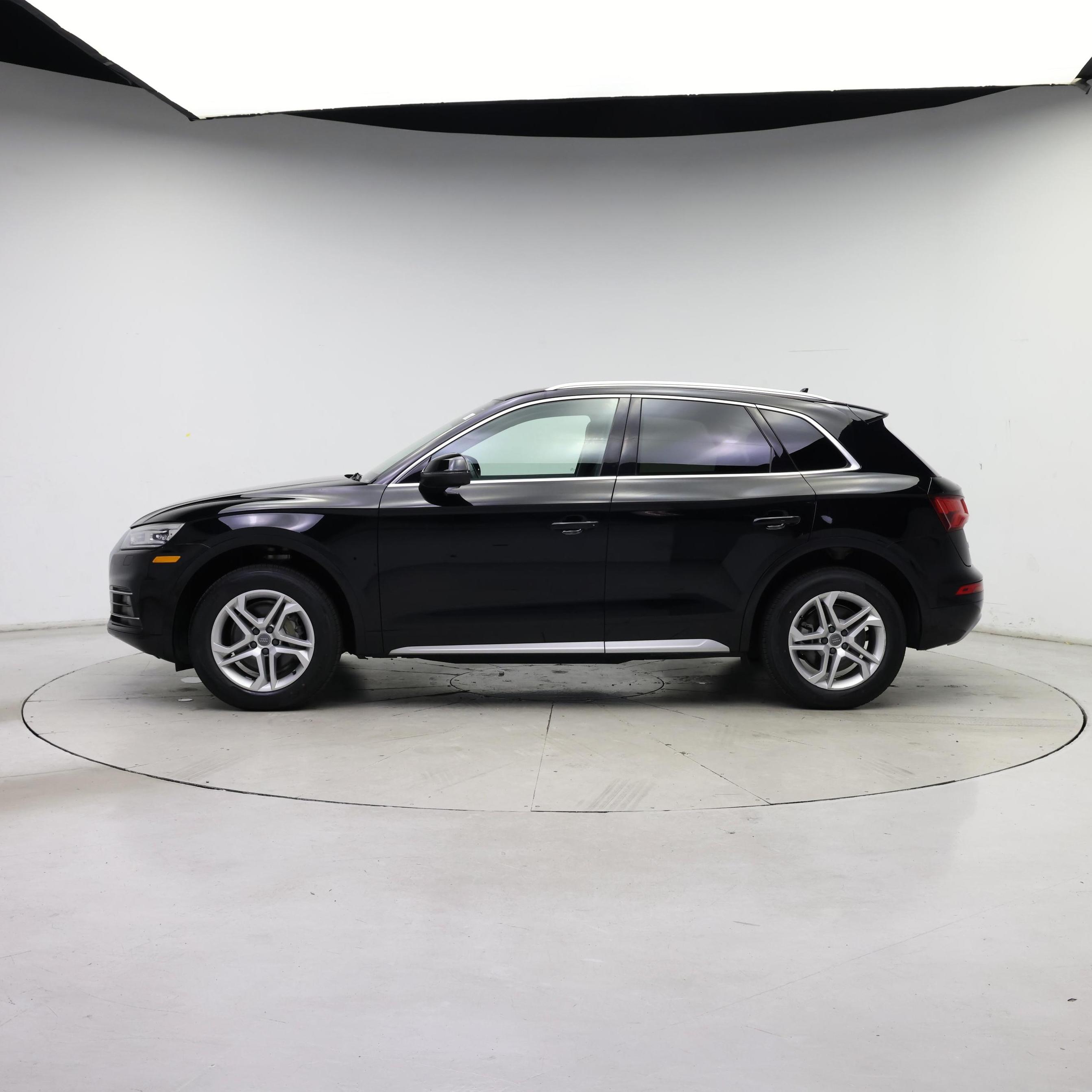 Thumbnail: 2019 Audi Q5 - 3