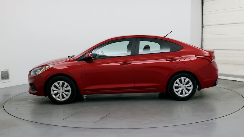 2022 Hyundai Accent SE 3