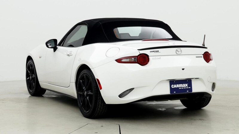 2021 Mazda MX-5 Miata Club 2