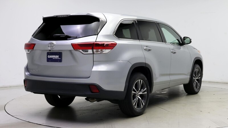 2018 Toyota Highlander LE 8