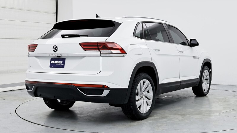 2022 Volkswagen Atlas SE 8