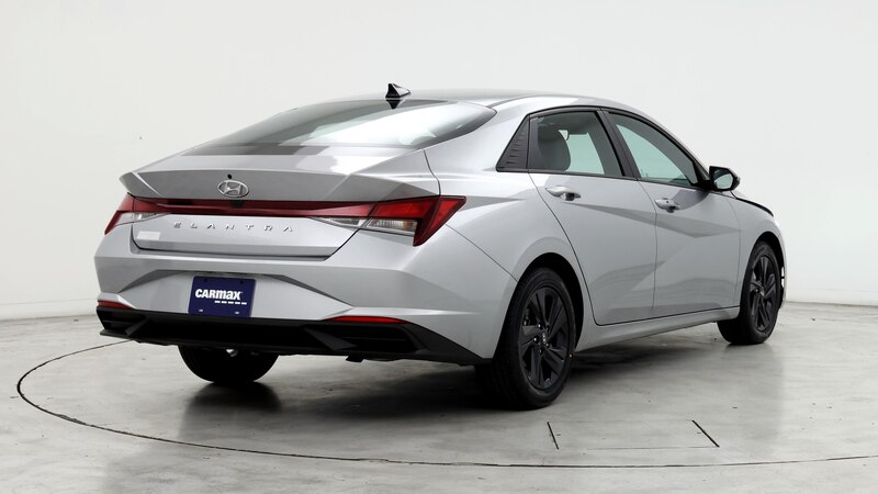 2023 Hyundai Elantra SEL 8