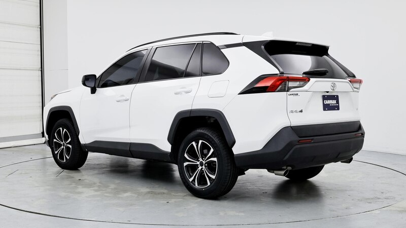 2021 Toyota RAV4 LE 2