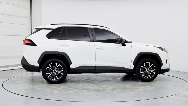 2021 Toyota RAV4 LE 7