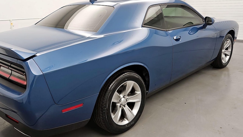 2022 Dodge Challenger SXT 5