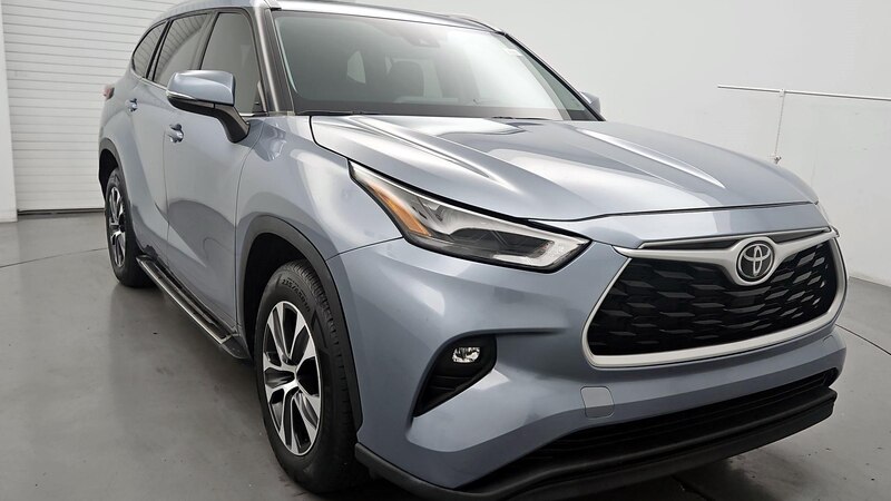 2022 Toyota Highlander XLE 3