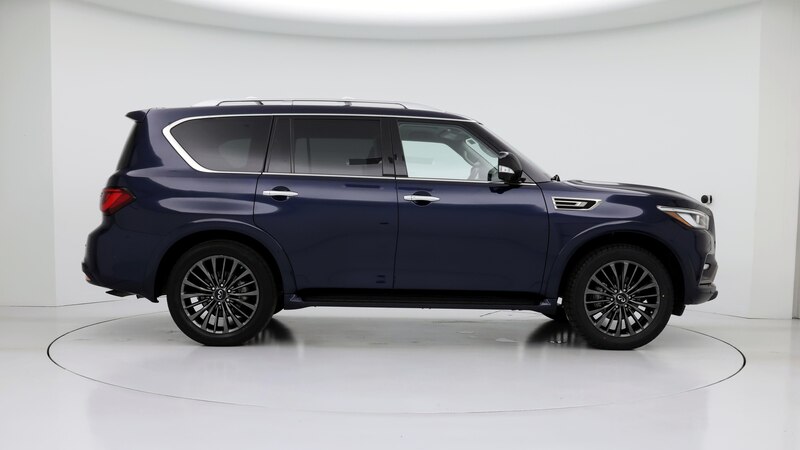 2022 INFINITI QX80 Premium Select 7