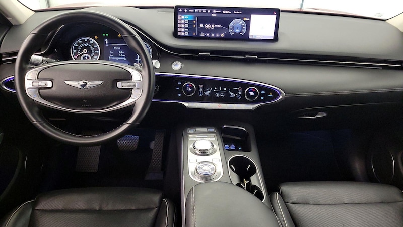 2022 Genesis GV70  9