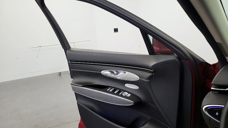 2022 Genesis GV70  12