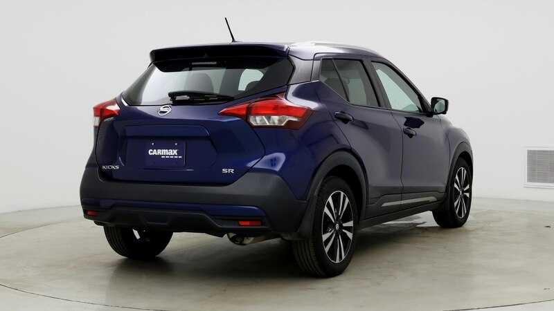 2019 Nissan Kicks SR 8