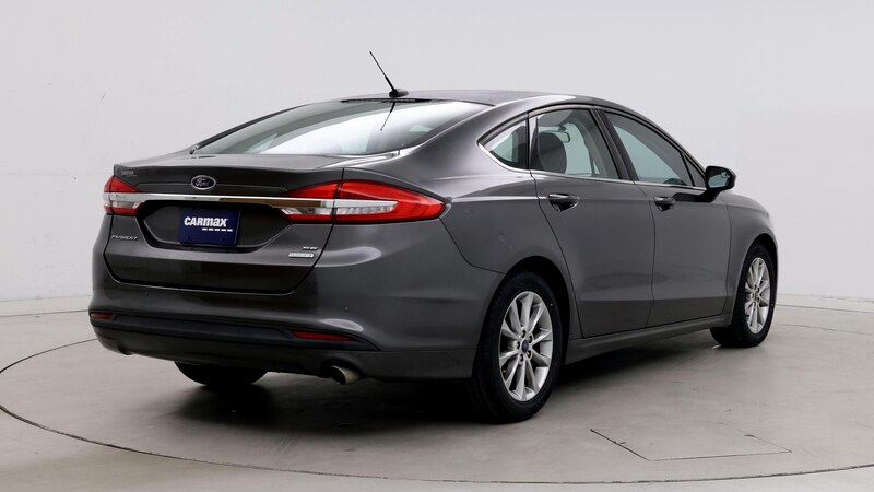 2017 Ford Fusion SE 8