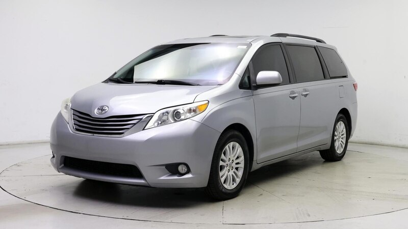 2017 Toyota Sienna XLE 4