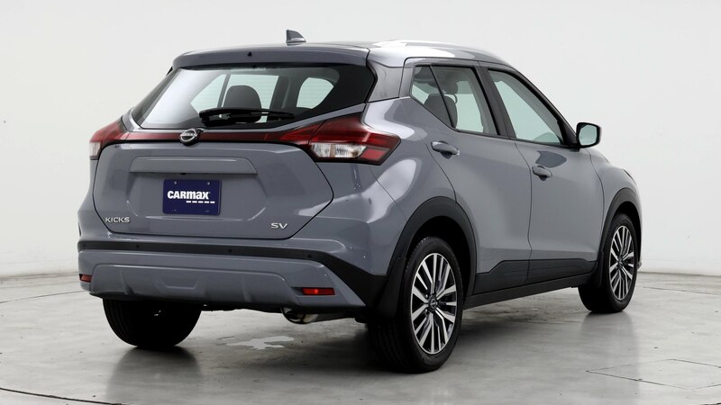 2022 Nissan Kicks SV 8