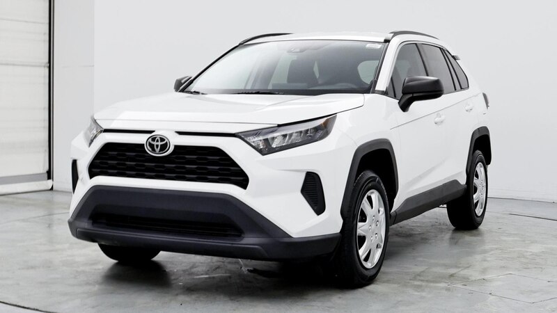 2020 Toyota RAV4 LE 4