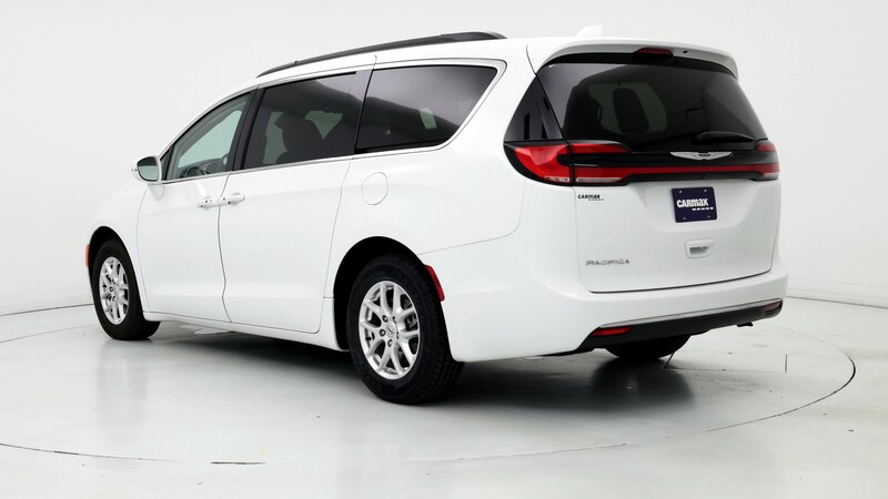 2022 Chrysler Pacifica Touring L 2