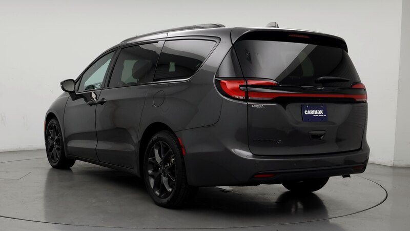 2021 Chrysler Pacifica Touring 2