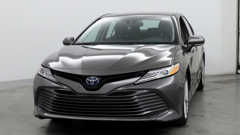 2020 Toyota Camry XLE 4