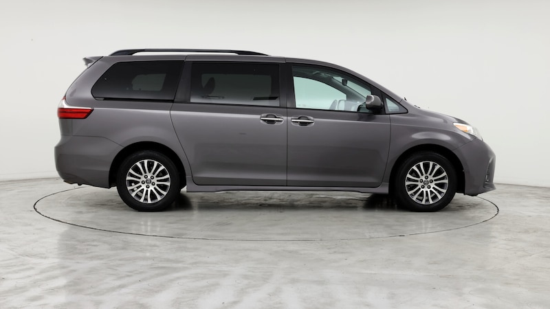 2020 Toyota Sienna XLE 7