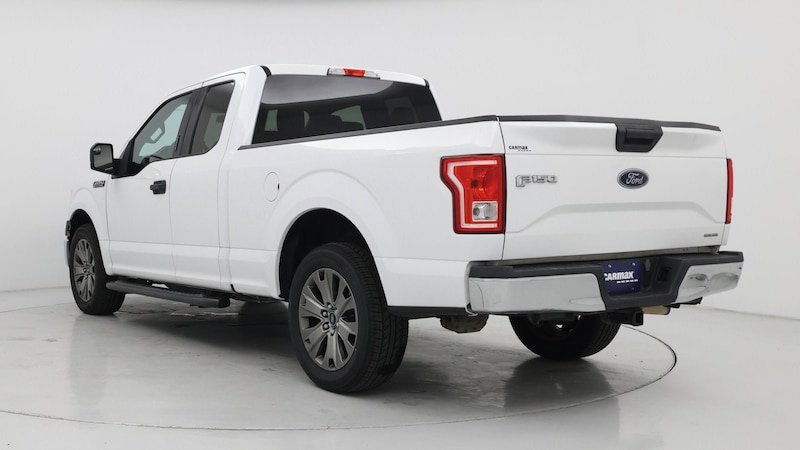 2015 Ford F-150 XLT 2