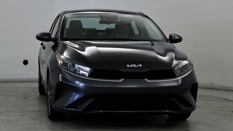 2022 Kia Forte LXS 5